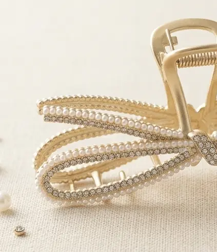 ELYSIAN PEARL KNOT_close.webp
